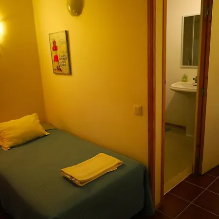 Supertubos Beach Hostel Atouguia Da Baleia Exterior photo