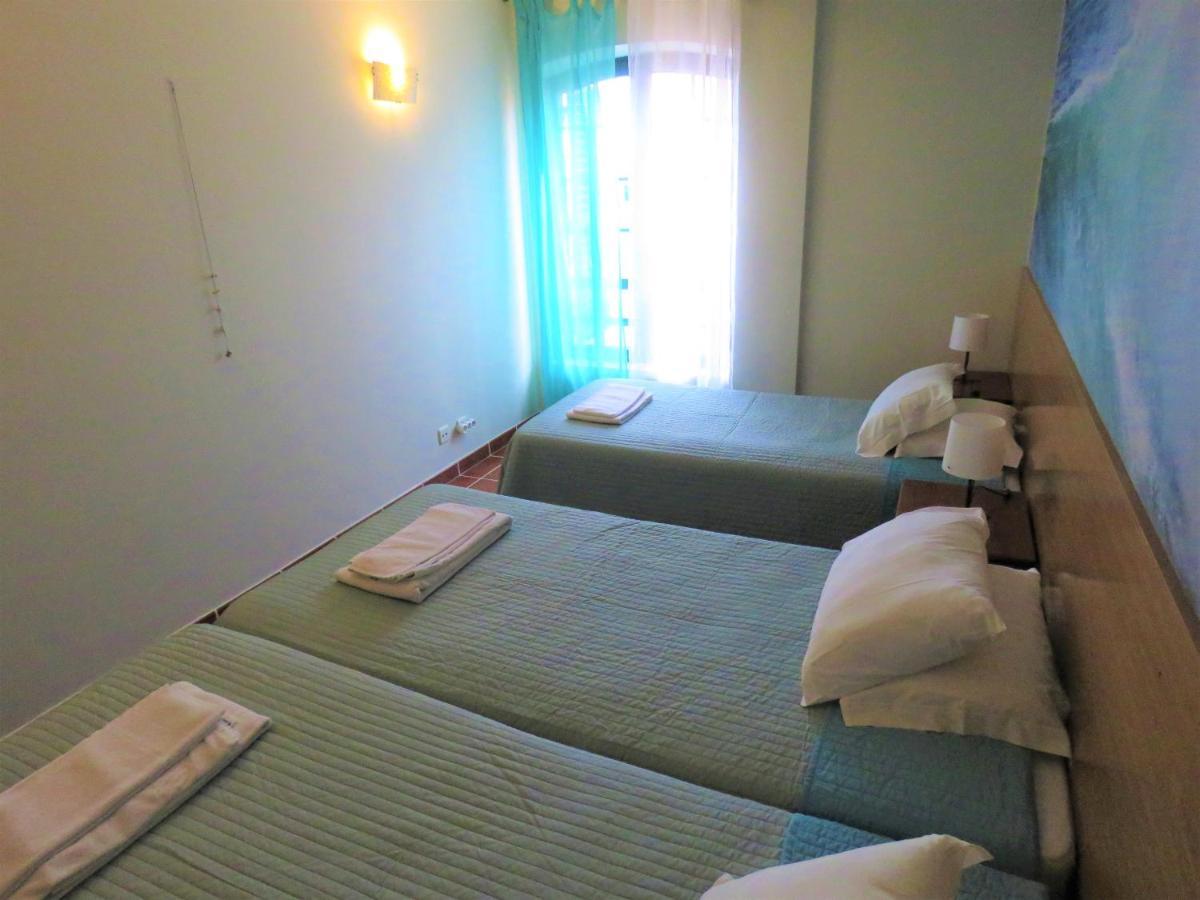 Hostel Supertubos