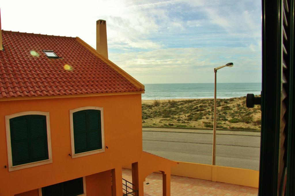 Hostel Supertubos Atouguia Da Baleia